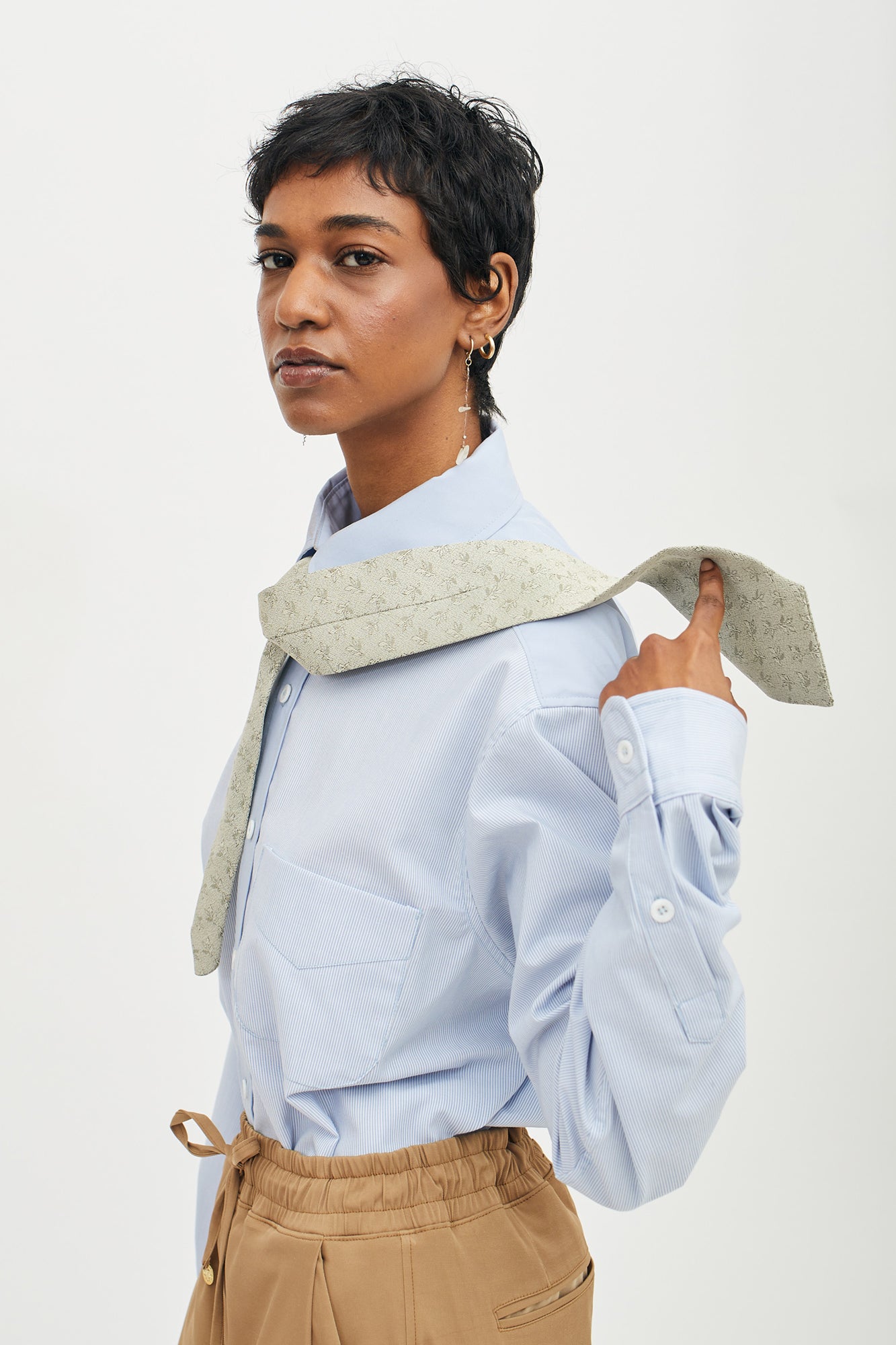 ARI TIE