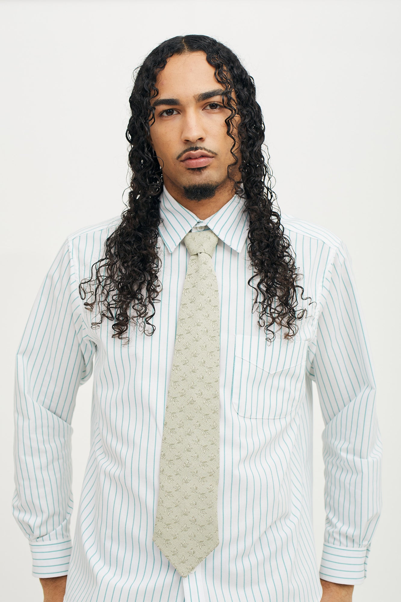 ARI TIE