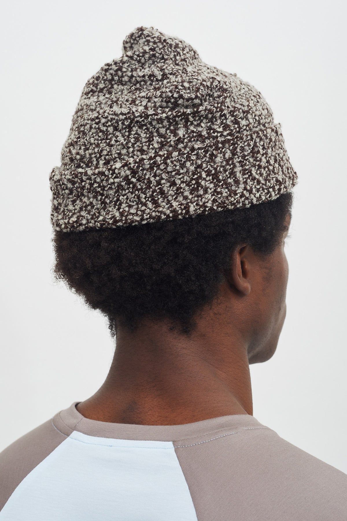 BEANIE DELE