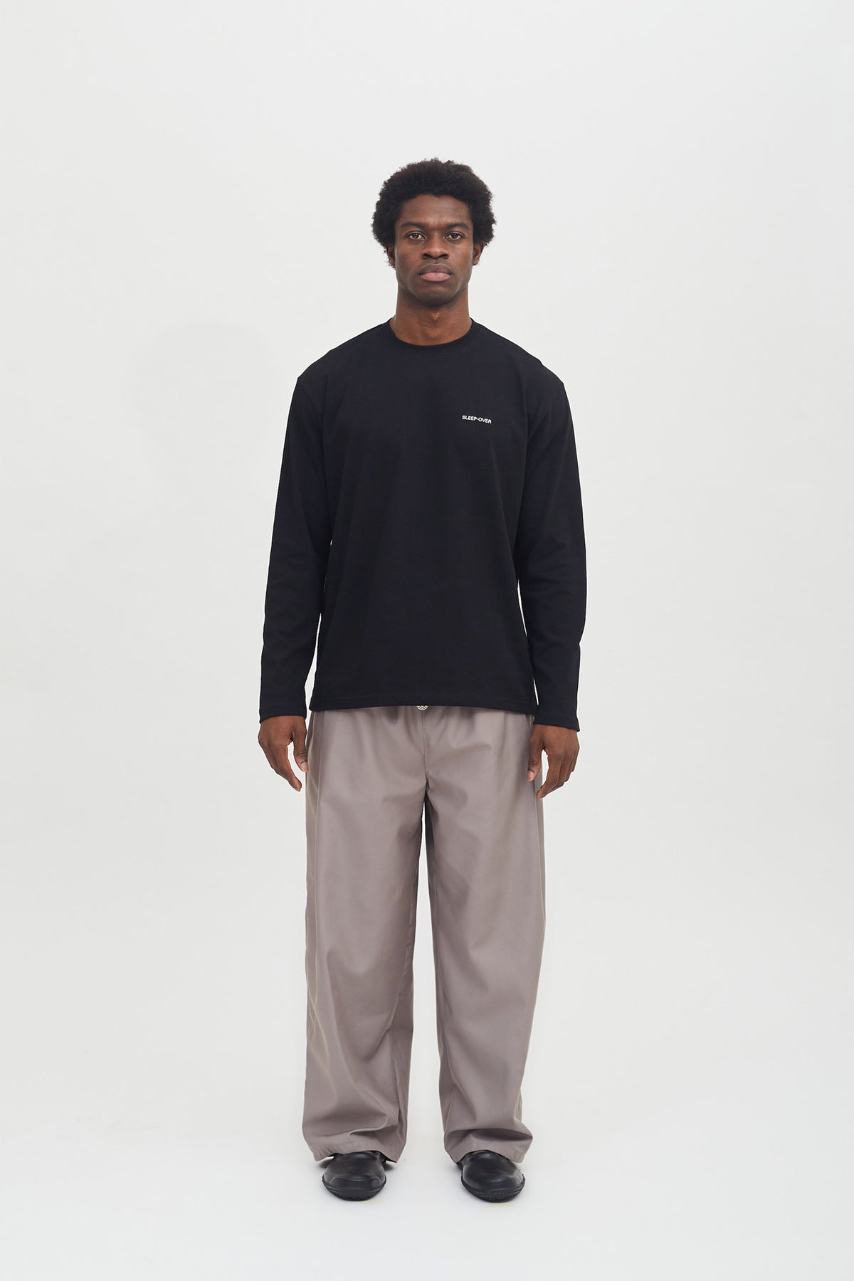 LONGSLEEVE E ZEZË