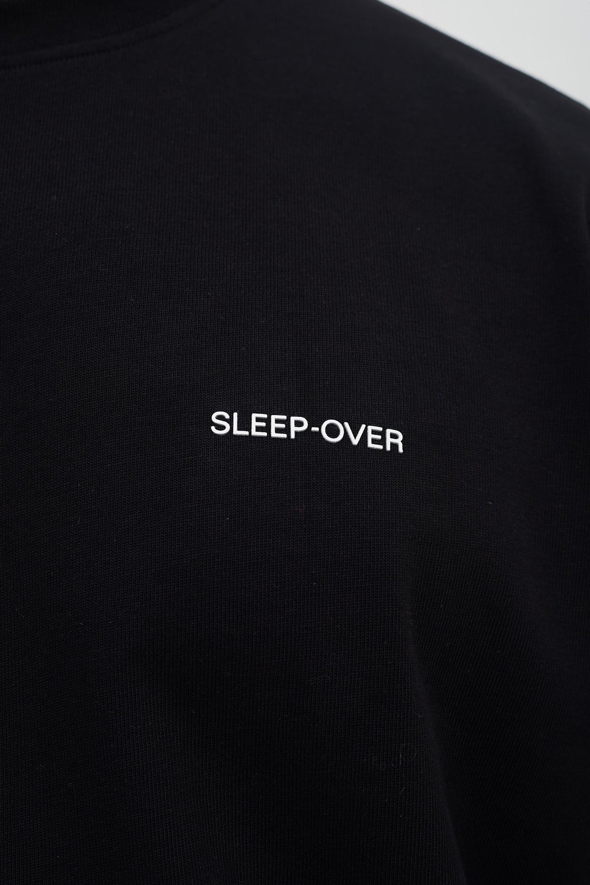 LONGSLEEVE E ZEZË
